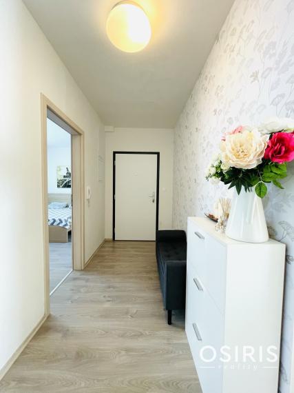 ODPORÚČAM: IDEÁLNE PRE RODINY, zariadený 3 izb. byt v novostavbe, balkón, Pri Hrubej lúke, Dúbravka