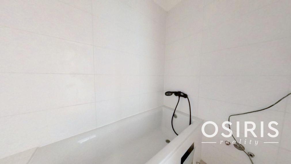 3i byt s balkónom, po kompletnej rekonštrukcii z r. 2023, Narcisová ul