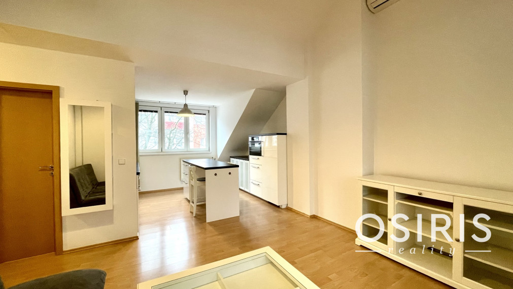 Skvelý 2i byt v top lokalite širšieho centra pri OC Nivy, Azovská ulica