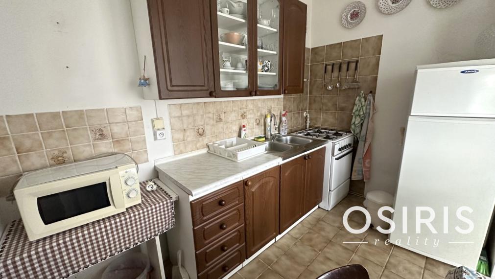 Zariadený, čiastočne zrekonštruovaný 2i byt v tesnej blízkosti jazera Štrkovec, Ružinov