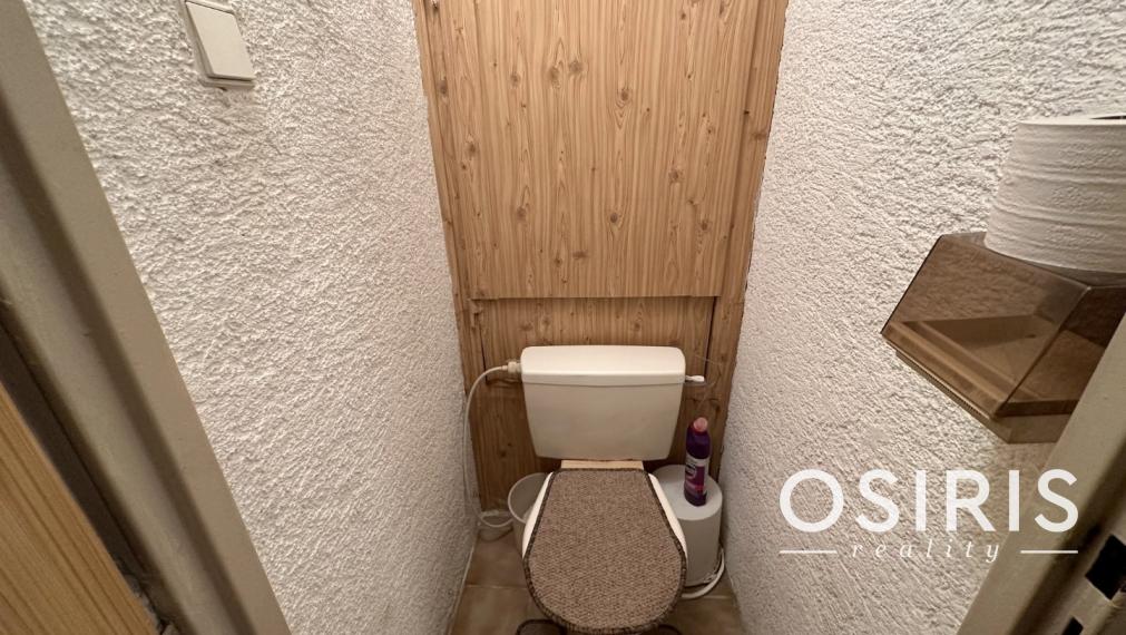 Zariadený, čiastočne zrekonštruovaný 2i byt v tesnej blízkosti jazera Štrkovec, Ružinov