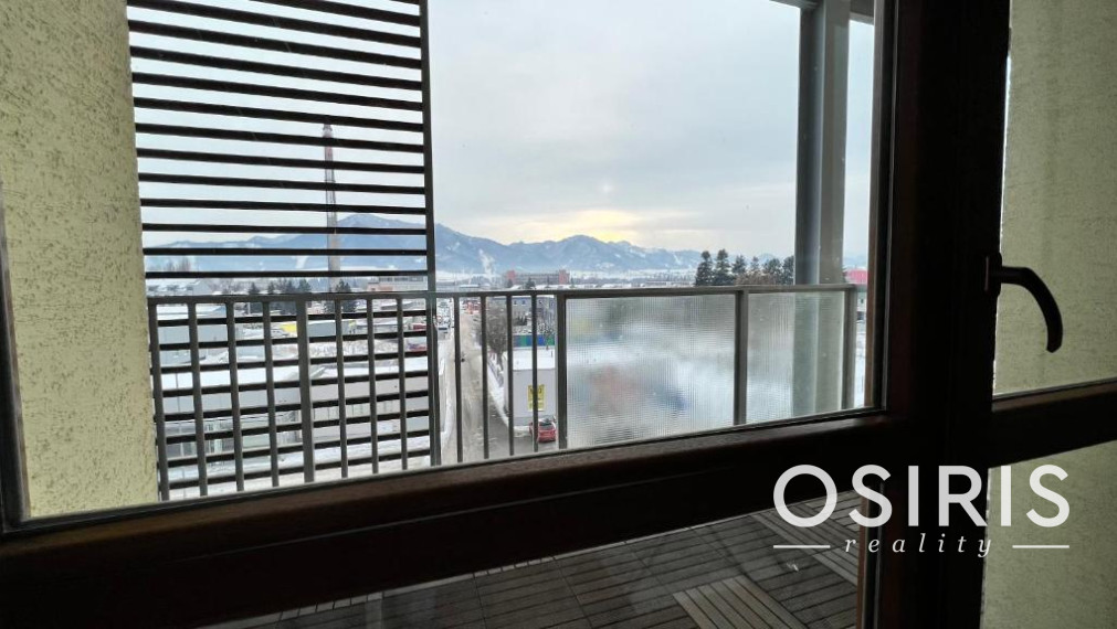 2i byt na dlhodobý prenájom s parkovacím miestom, balkónom a výhľadom na Nízke Tatry.