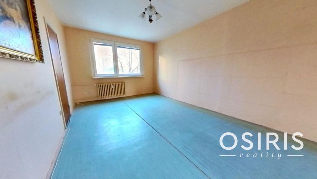 4 izbový byt s loggiou, po čiastočnej rekonštrukcii, Homolova ul.