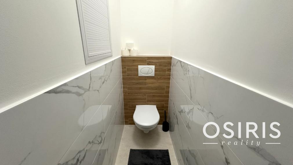 Kompletne zrekonštruovaný 3i byt s veľkou loggiou a pivnicou, Vilová ulica, Bratislava - Petržalka