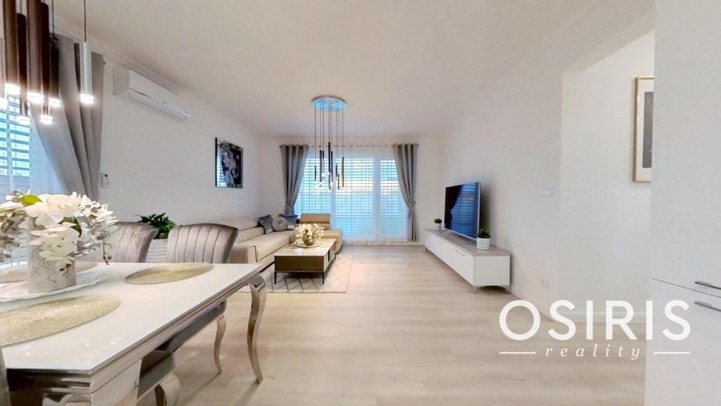 Klimatizovaný 4i rodinný dom, zariadený dizajnérom, altánok, 2x parkovanie na pozemku, novostavba 2023