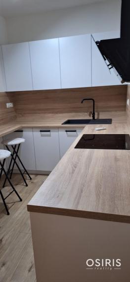 Na prenájom 2i byt s balkónom, novostavba 2023