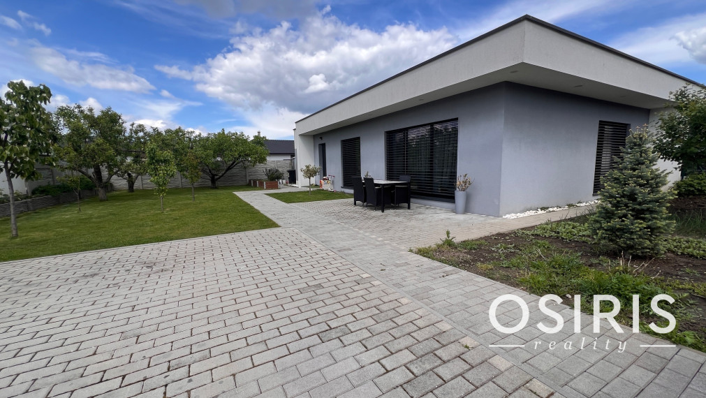 Zariadený 4i rodinný dom, 2x parkovanie na pozemku, novostavba 2019