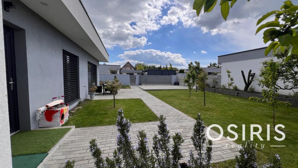 Zariadený 4i rodinný dom, 2x parkovanie na pozemku, novostavba 2019