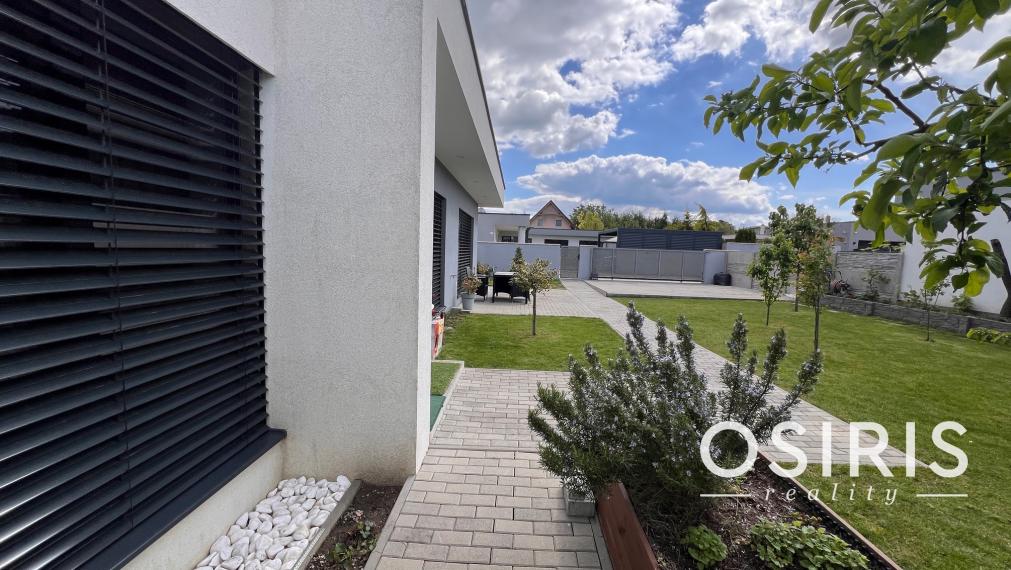 Zariadený 4i rodinný dom, 2x parkovanie na pozemku, novostavba 2019