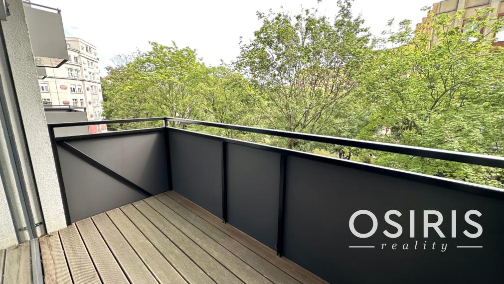 Novostavba: Priestranný 2i byt , balkón, parking, v blízkosti Tipos Arény