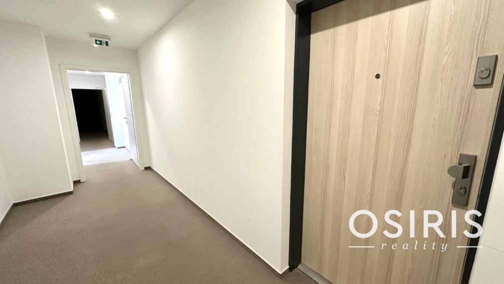 Novostavba: Priestranný 2i byt , balkón, parking, v blízkosti Tipos Arény