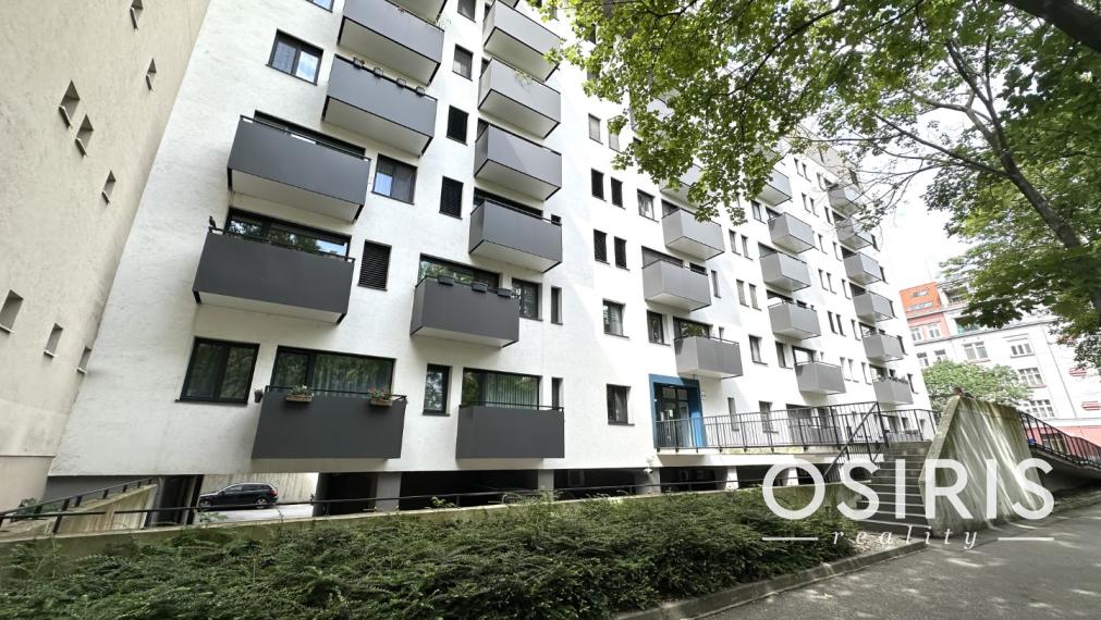 Novostavba: Priestranný 2i byt , balkón, parking, v blízkosti Tipos Arény