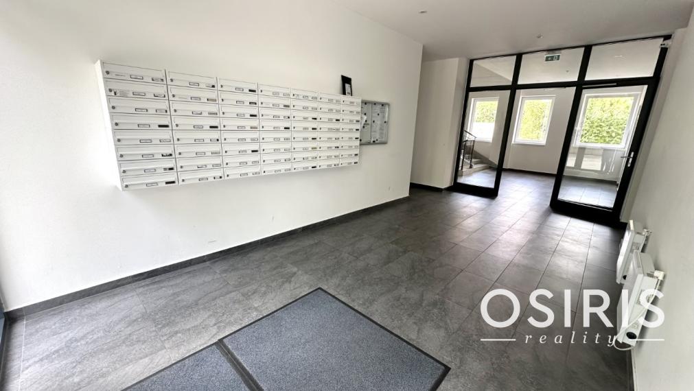 Novostavba: Priestranný 2i byt , balkón, parking, v blízkosti Tipos Arény