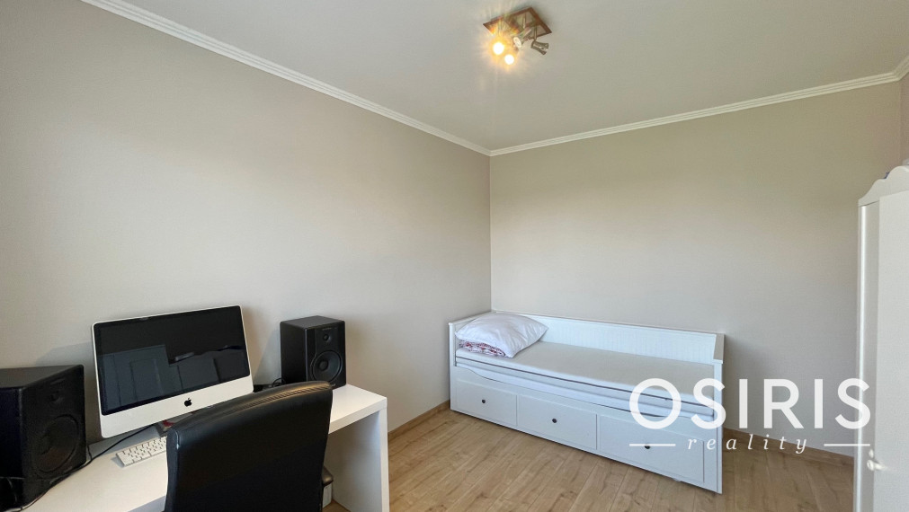 Rezervované. Veľkometrážny, slnečný byt s nadštandardne veľkou terasou - TOP PONUKA