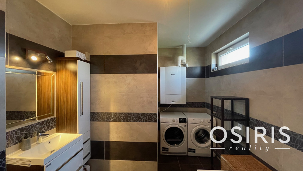 Rezervované. Veľkometrážny, slnečný byt s nadštandardne veľkou terasou - TOP PONUKA