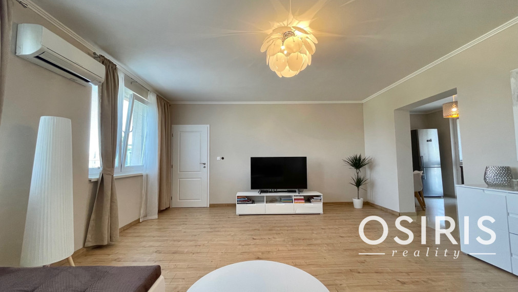 Rezervované. Veľkometrážny, slnečný byt s nadštandardne veľkou terasou - TOP PONUKA