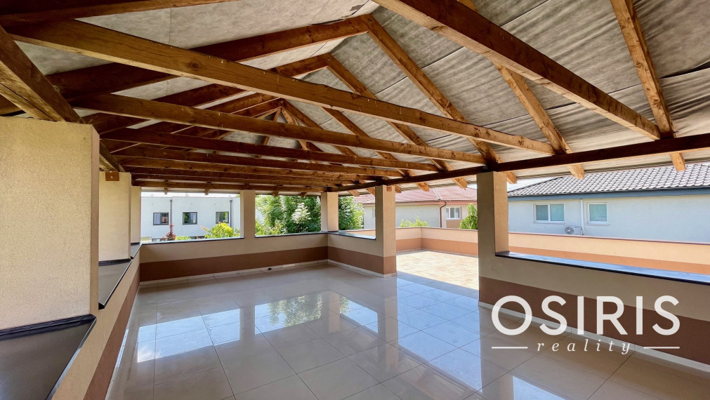 Rezervované. Veľkometrážny, slnečný byt s nadštandardne veľkou terasou - TOP PONUKA