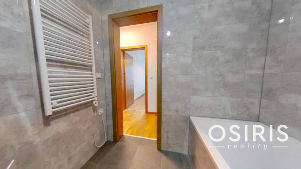 3i byt zariadený dizajnérom v novostavbe Cubicon, parkovanie v garáži