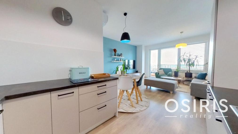 Klimatizovaný 2i byt s balkónom, novostavba 2019, parkovacie miesto