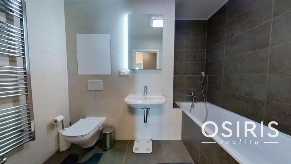 Klimatizovaný 2i byt s balkónom, novostavba 2019, parkovacie miesto