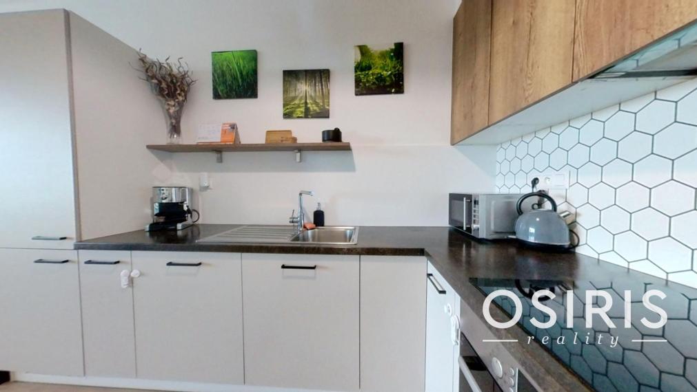 Klimatizovaný 2i byt s balkónom, novostavba 2019, parkovacie miesto