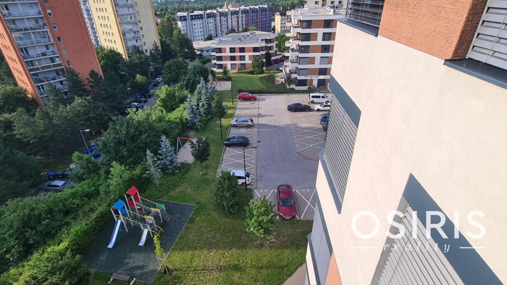 Klimatizovaný 2i byt s balkónom, novostavba 2019, parkovacie miesto