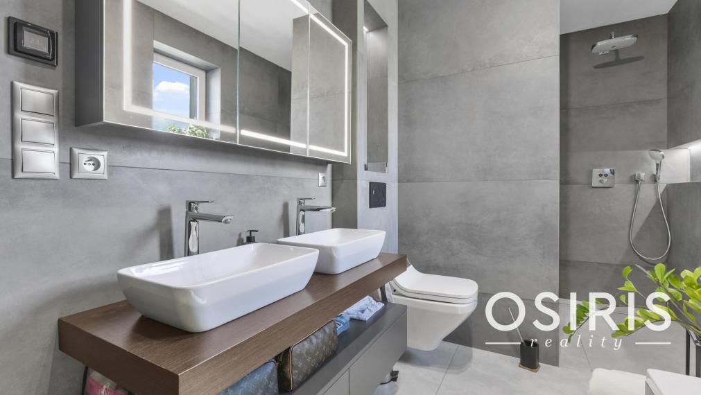 TOP PONUKA! Luxusný, kompletne zariadený 4 izbový dom