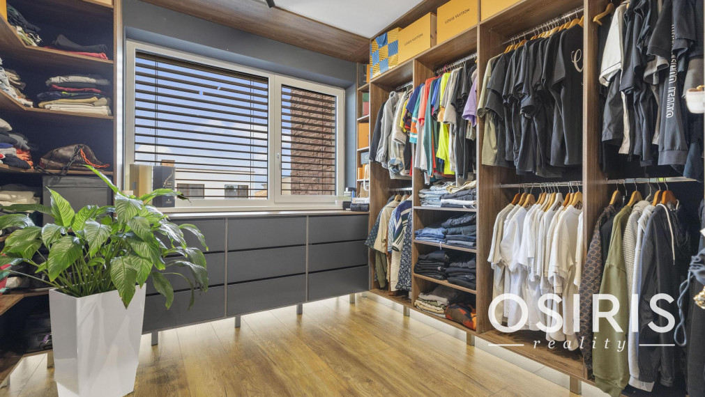 TOP PONUKA! Luxusný, kompletne zariadený 4 izbový dom