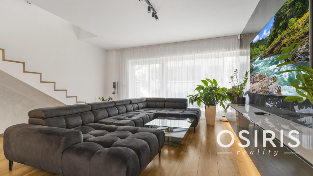 TOP PONUKA! Luxusný, kompletne zariadený 4 izbový dom