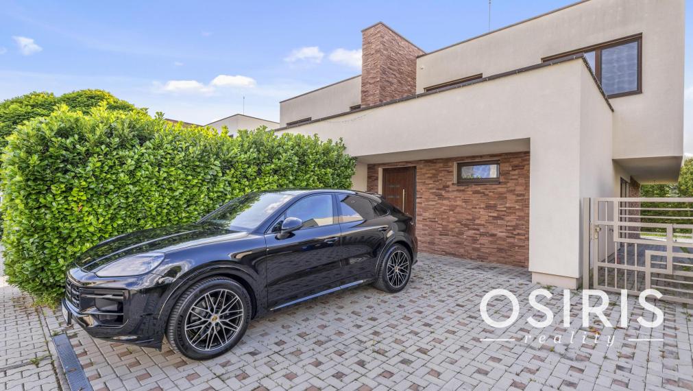 TOP PONUKA! Luxusný, kompletne zariadený 4 izbový dom