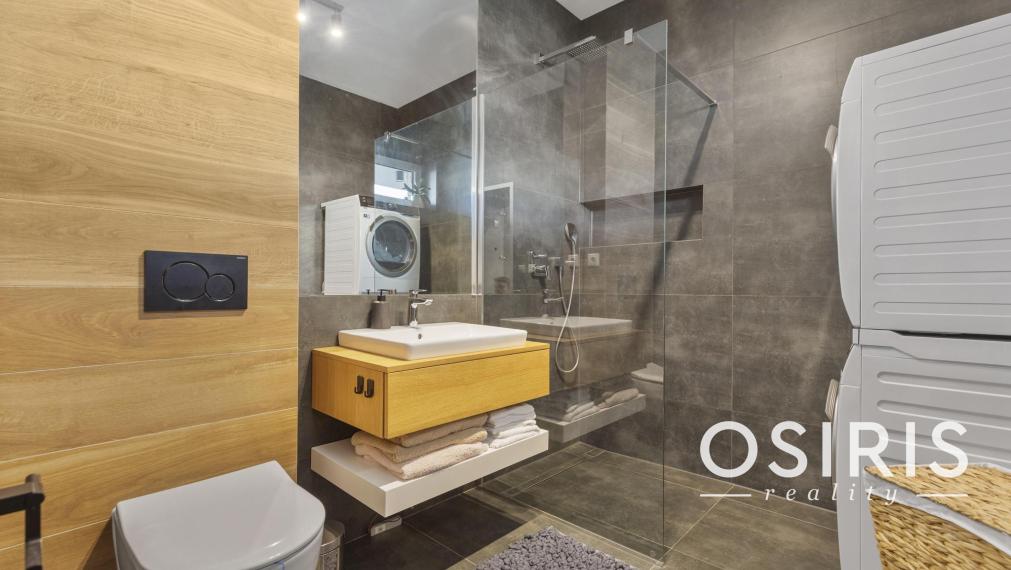 TOP PONUKA! Luxusný, kompletne zariadený 4 izbový dom