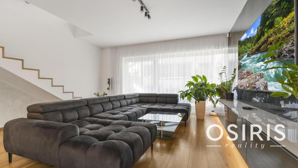 TOP PONUKA! Luxusný, kompletne zariadený 4 izbový dom