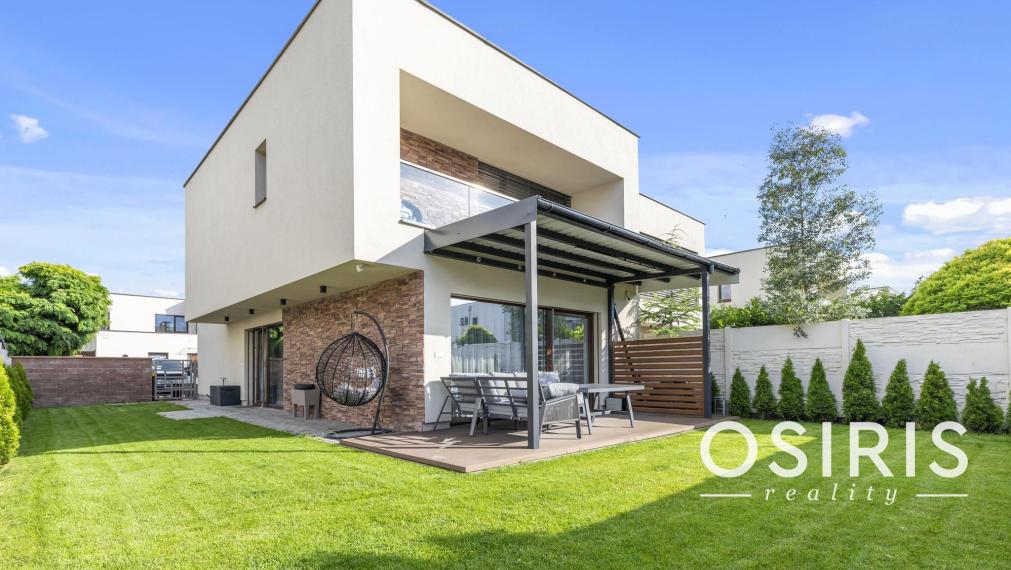 TOP PONUKA! Luxusný, kompletne zariadený 4 izbový dom