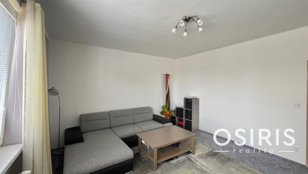 Veľký 2 izbový byt so samostatnou garážou