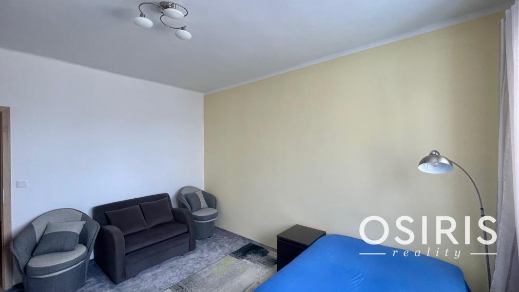 Veľký 2 izbový byt so samostatnou garážou