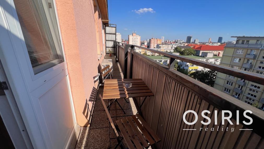 Na prenájom Klimatizovaný 2i byt s balkónom, Piešťanská ul.