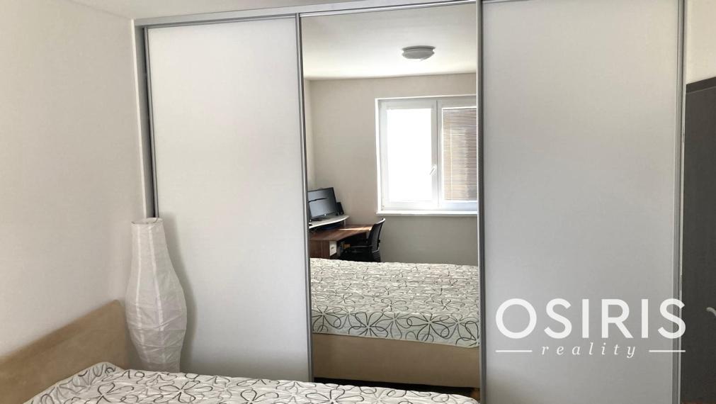 ODPORÚČAME! Skvelý, samostatný bungalov s bazénom a garážou