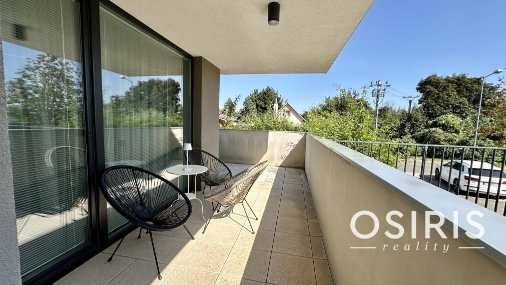 Slnečný 3i byt v novostavbe s veľkou terasou a parkovaním