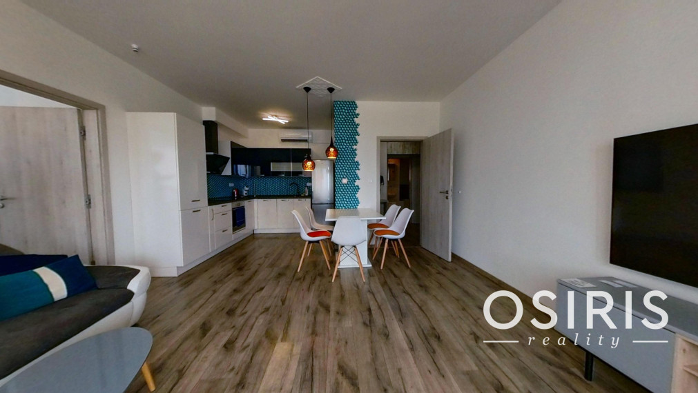 Rezervované: Klimatizovaný 2i byt s balkónom, novostavba 2019, parkovacie miesto