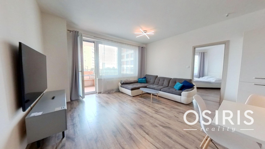 Rezervované: Klimatizovaný 2i byt s balkónom, novostavba 2019, parkovacie miesto