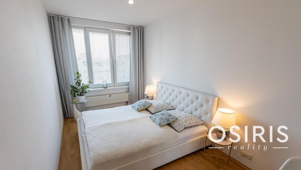 Na prenájom zariadený 2i byt s balkónom v novostavbe, Jégeho ul