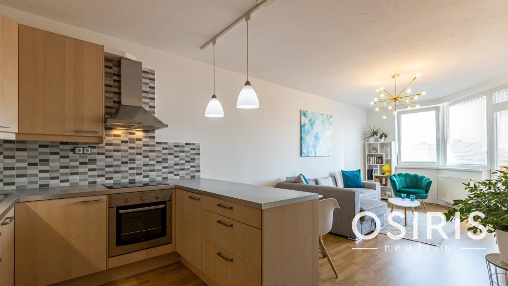 Na prenájom zariadený 2i byt s balkónom v novostavbe, Jégeho ul