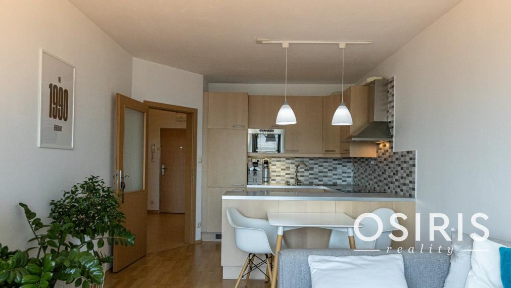 Na prenájom zariadený 2i byt s balkónom v novostavbe, Jégeho ul