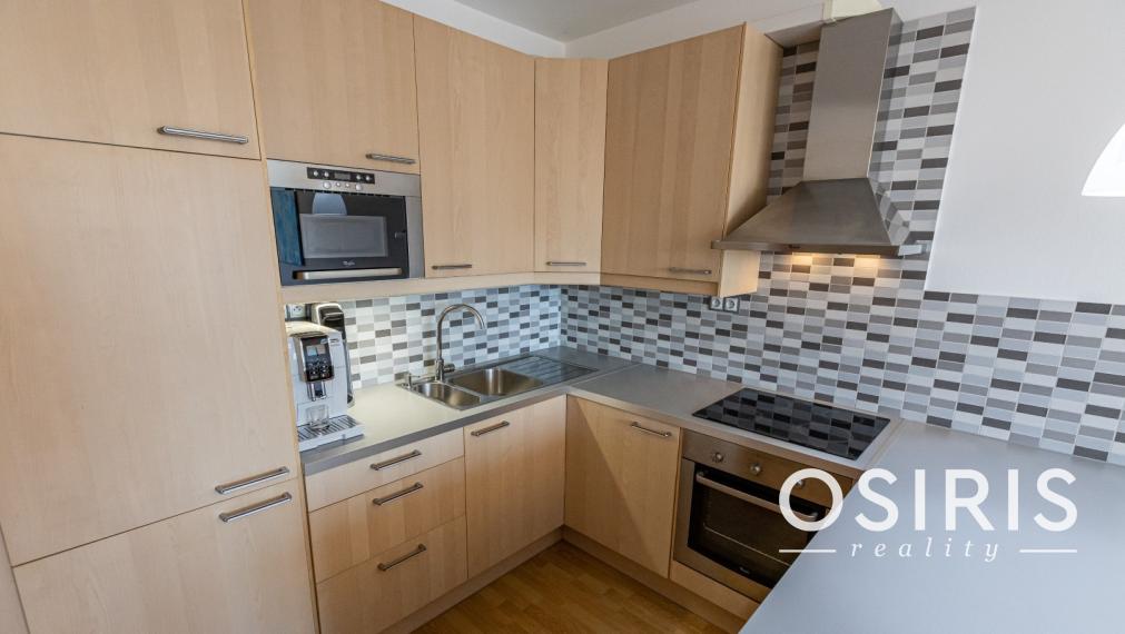 Na prenájom zariadený 2i byt s balkónom v novostavbe, Jégeho ul