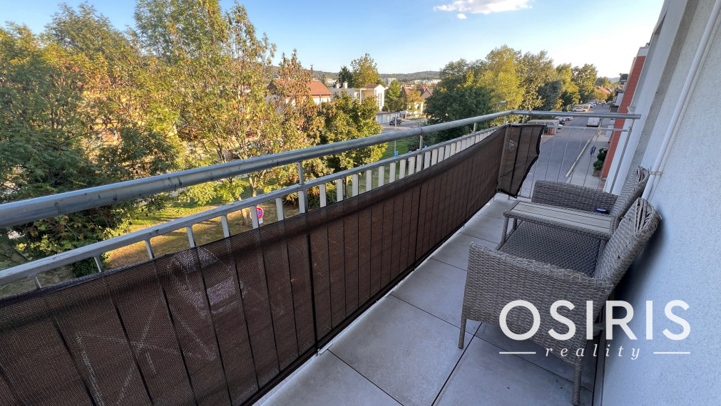 Klimatizovaný 3i byt, 2x balkón, kolaudácia r. 2009, 2x parkovacie miesto v garáži