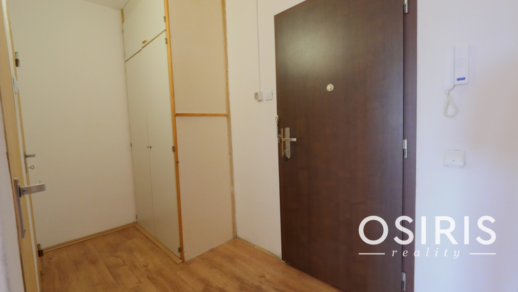 Klimatizovaná garsónka, loggia 4.10 m2, v blízkosti OC Retro