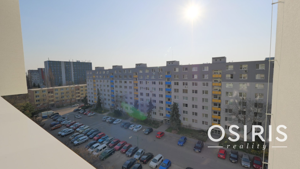 Klimatizovaná garsónka, loggia 4.10 m2, v blízkosti OC Retro