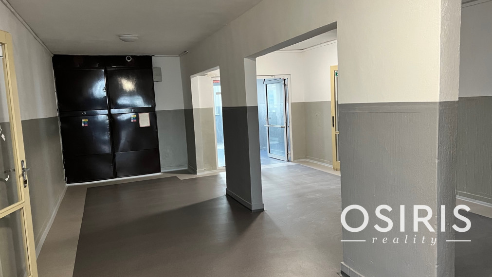 Klimatizovaná garsónka, loggia 4.10 m2, v blízkosti OC Retro