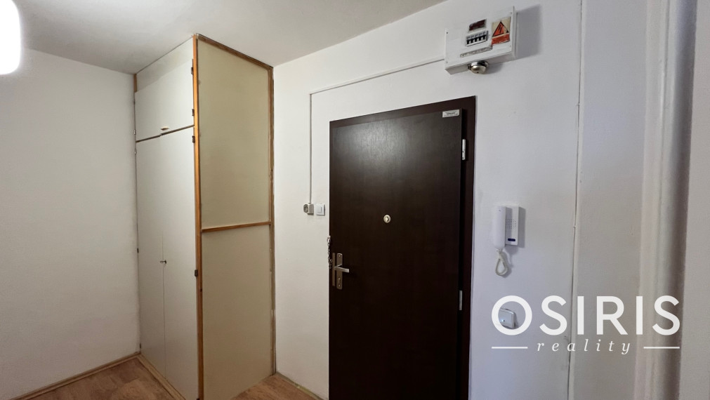 Klimatizovaná garsónka, loggia 4.10 m2, v blízkosti OC Retro