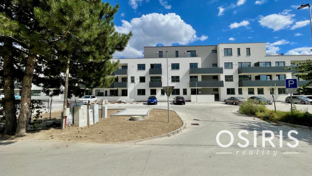 Exkluzívny strešný byt s veľkou slnečnou terasou - skolaudované